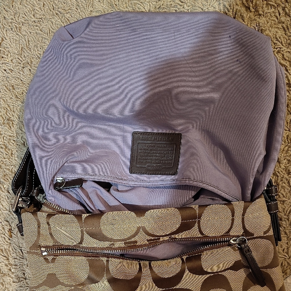 Stylish Coach Tan Shoulder Bag - Picture 5 of 5